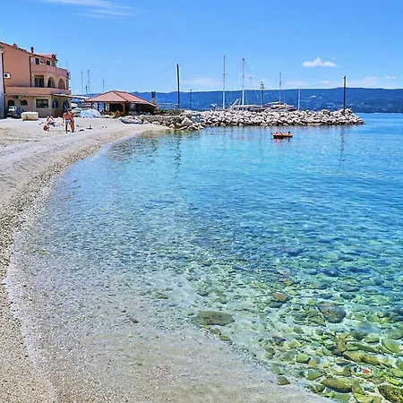 Seaside Deluxe アパート イェセニツェ