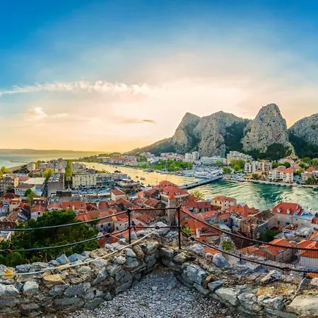 Seaside Deluxe Jesenice (Split-Dalmatia)