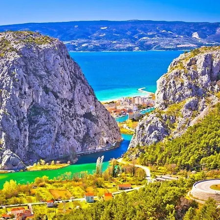 Seaside Deluxe Jesenice (Split-Dalmatia)